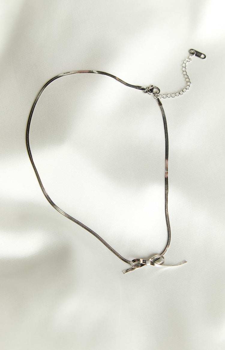 Brylee Silver Bowknot Pendant Necklace Beginning Boutique Sale