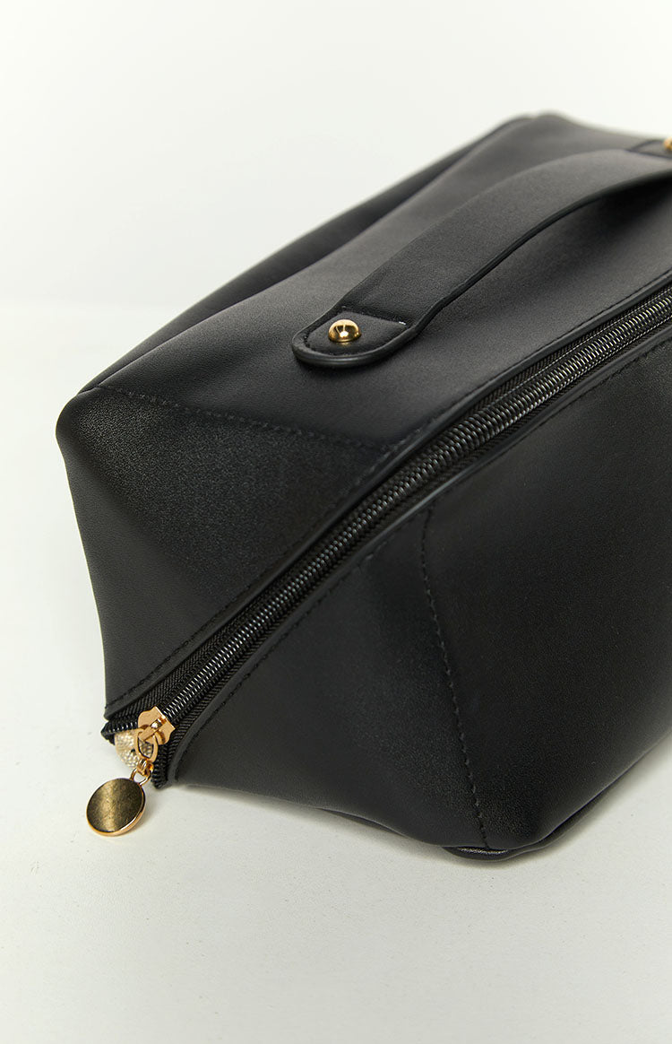 Beginning Boutique Black Zipper Cosmetic Bag