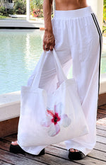 Hibiscus Tote Bag (FREE over $250) Image