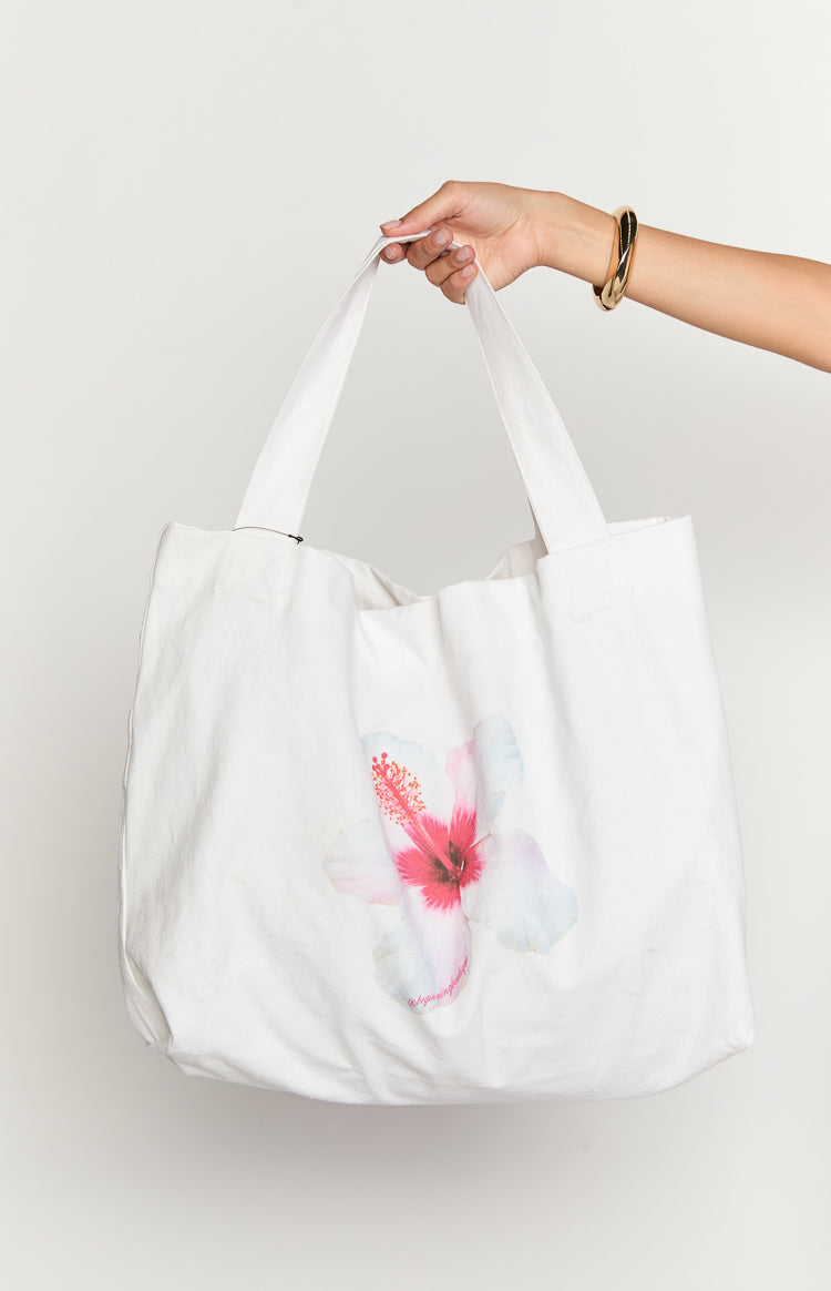 Hibiscus Tote Bag (FREE over $250) Image