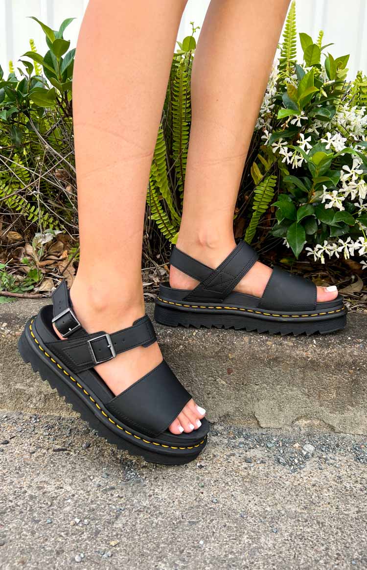 Dr martens hotsell voss sandal black